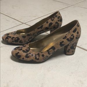 Anne Klein round toe leopard pumps.
